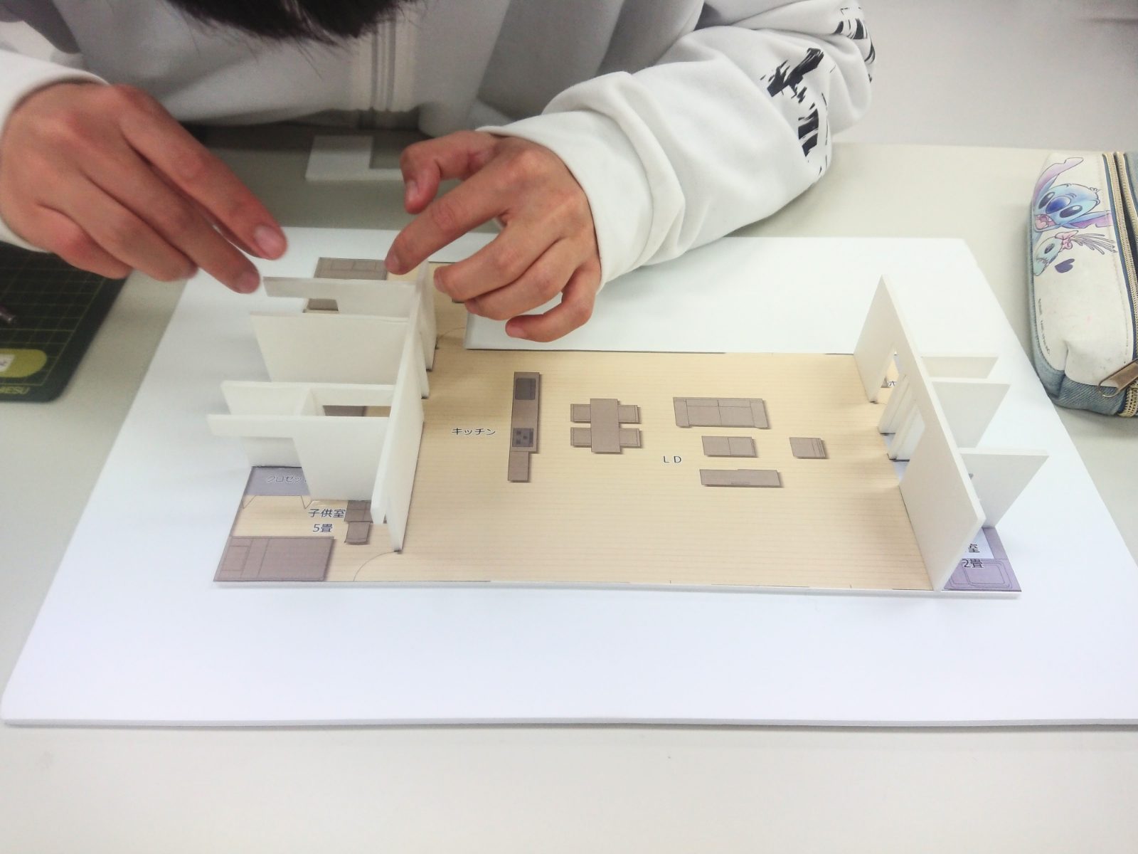 MIRAI建築塾｜手を動かして間取りをかたちにする